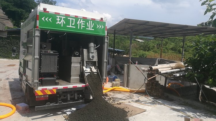 东郊镇污泥干湿分离技术
