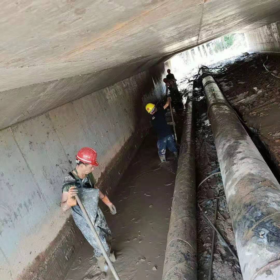 东郊镇工业管道清淤